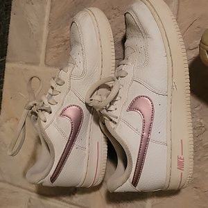 Nike youth air force 1 (size 2)